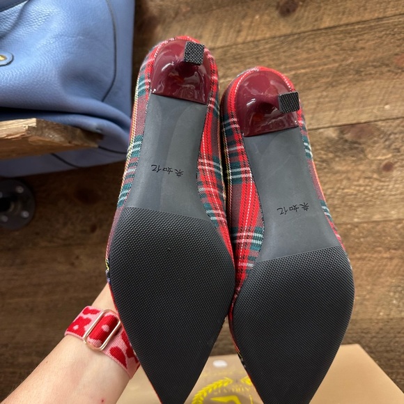 LAIRUI Plaid Pointed Toe Kitten Heel Pumps – Size 42 (US 10-10.5) - Picture 9 of 10